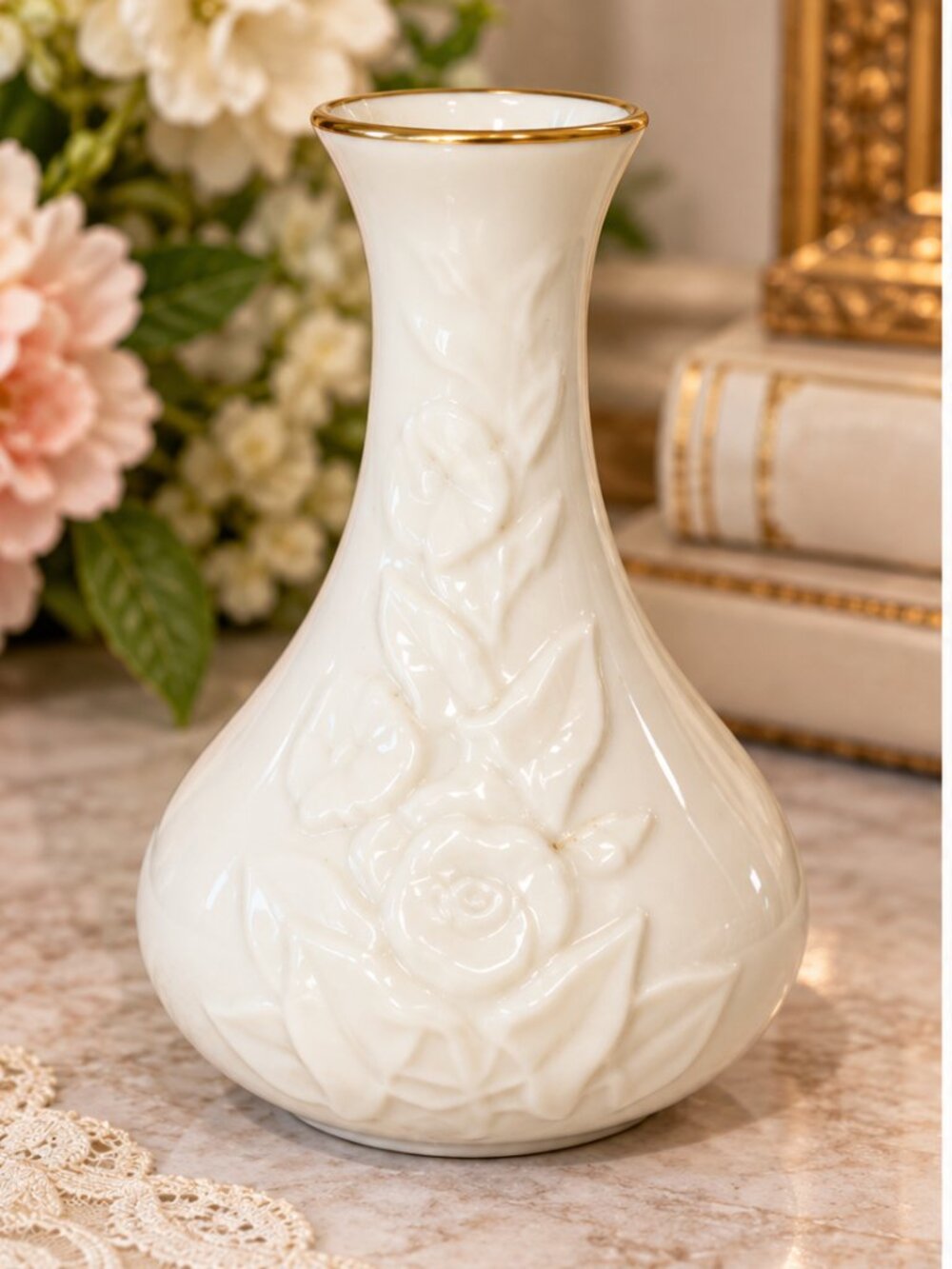 Lenox Gold Trim Mini Vase 3.5” Cream Color 24K gold trim